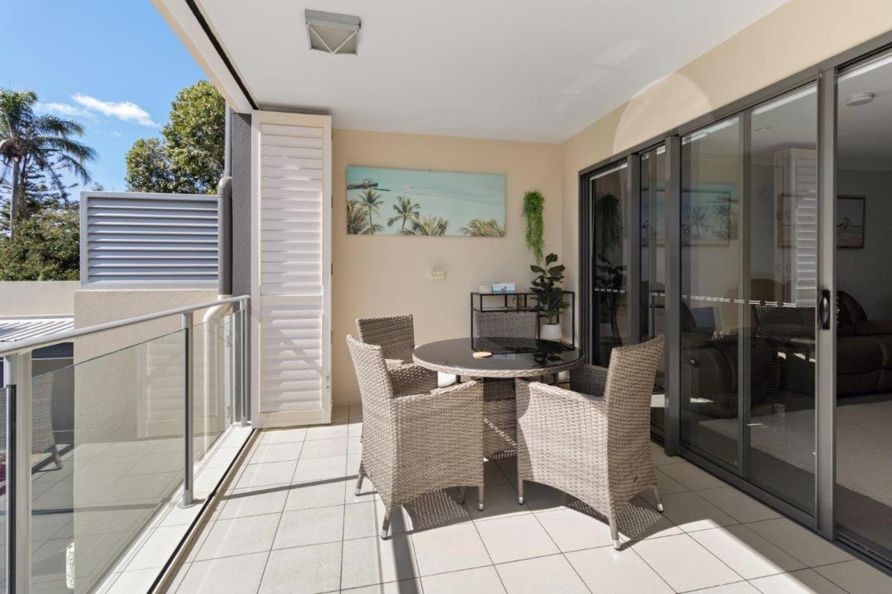 Eden By The Bay Aparthotel Hervey Bay Exteriör bild